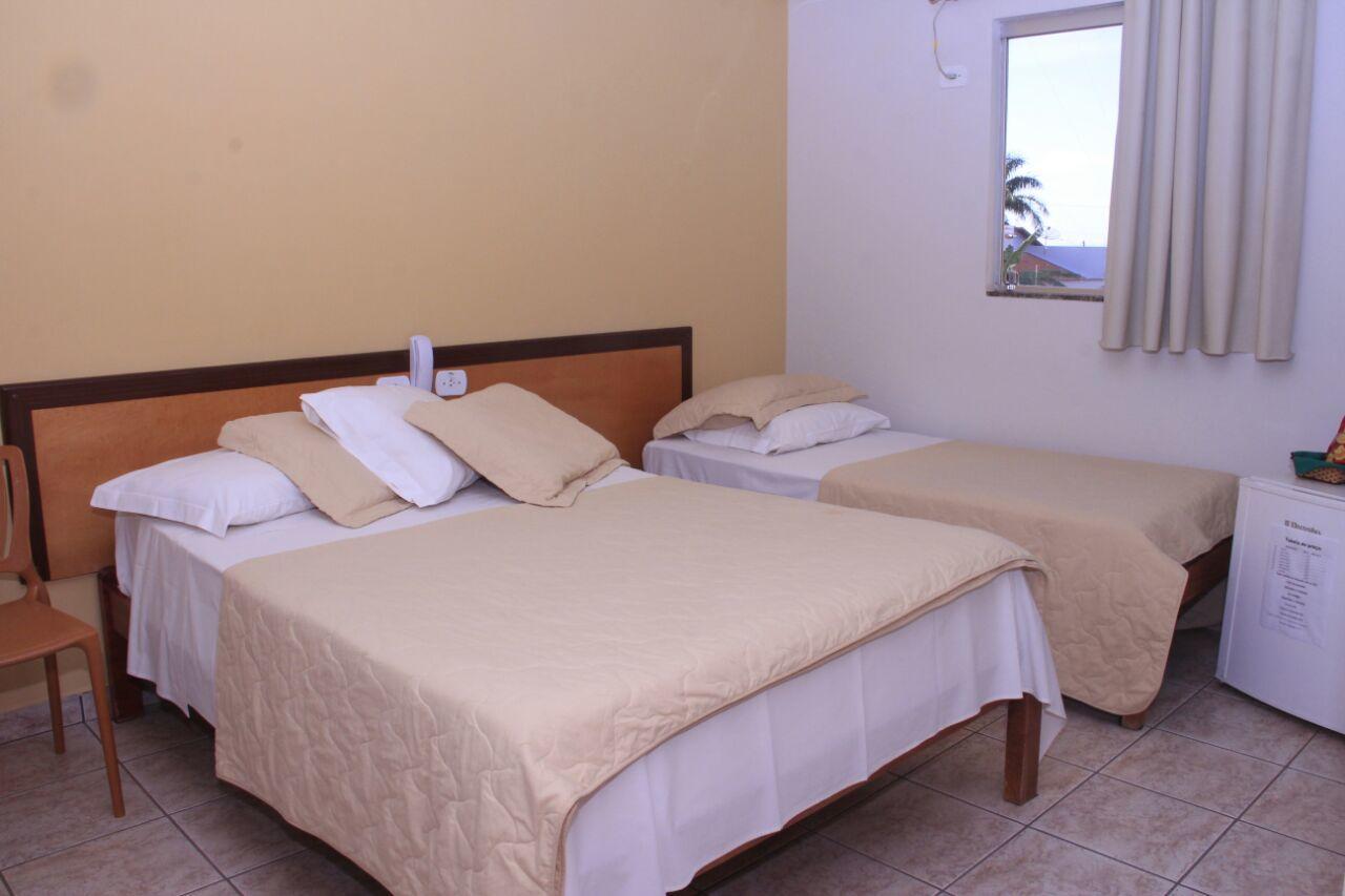 Flip Palace Hotel Buriti Alegre Buitenkant foto