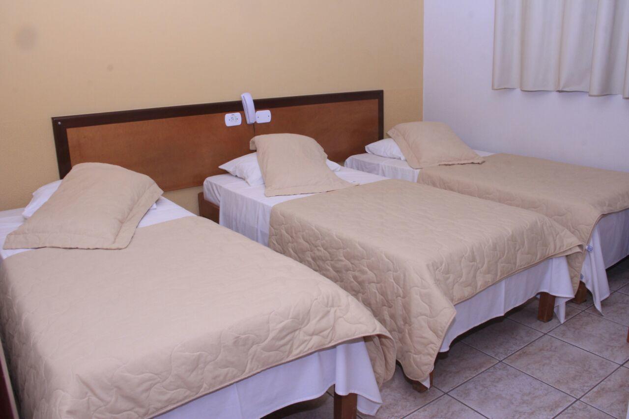 Flip Palace Hotel Buriti Alegre Buitenkant foto